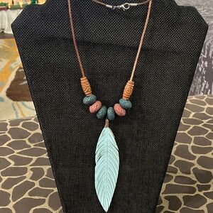 Bohemian Feather Pendant Necklace